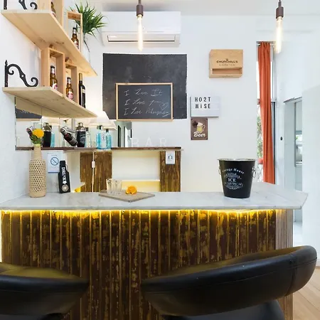 Large Flat W/ Terrace | Ace Location @ Aliados Porto