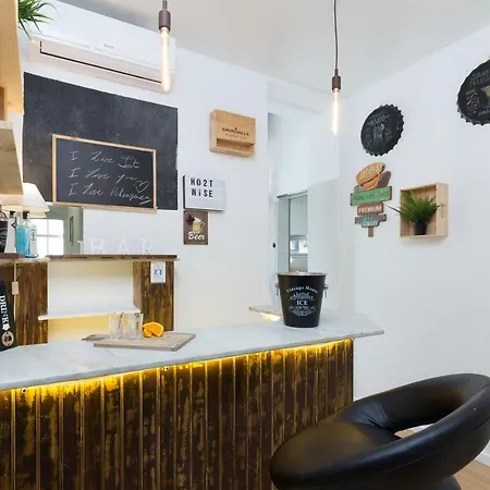 Large Flat W/ Terrace | Ace Location @ Aliados Apartment